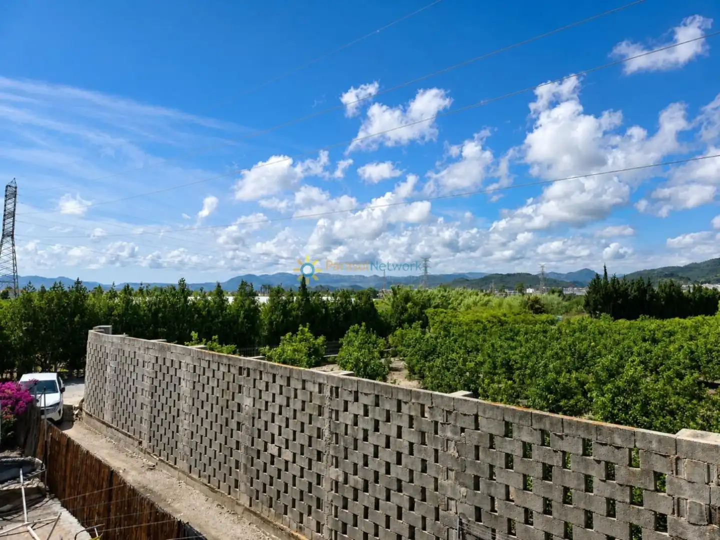 Haus oder Chalet zum Verkauf in Oliva mit Klimaanlage, Privatgarten und Terrasse