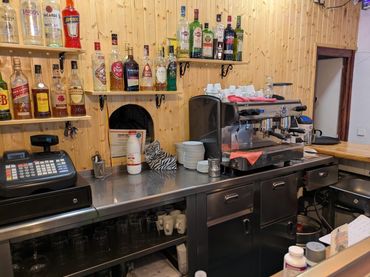 Local comercial en traspàs a Serraparera