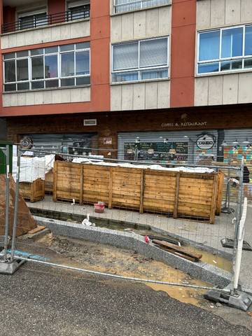 Local comercial en Alquiler en Rúa Pintor Lugrís en Praza Independencia