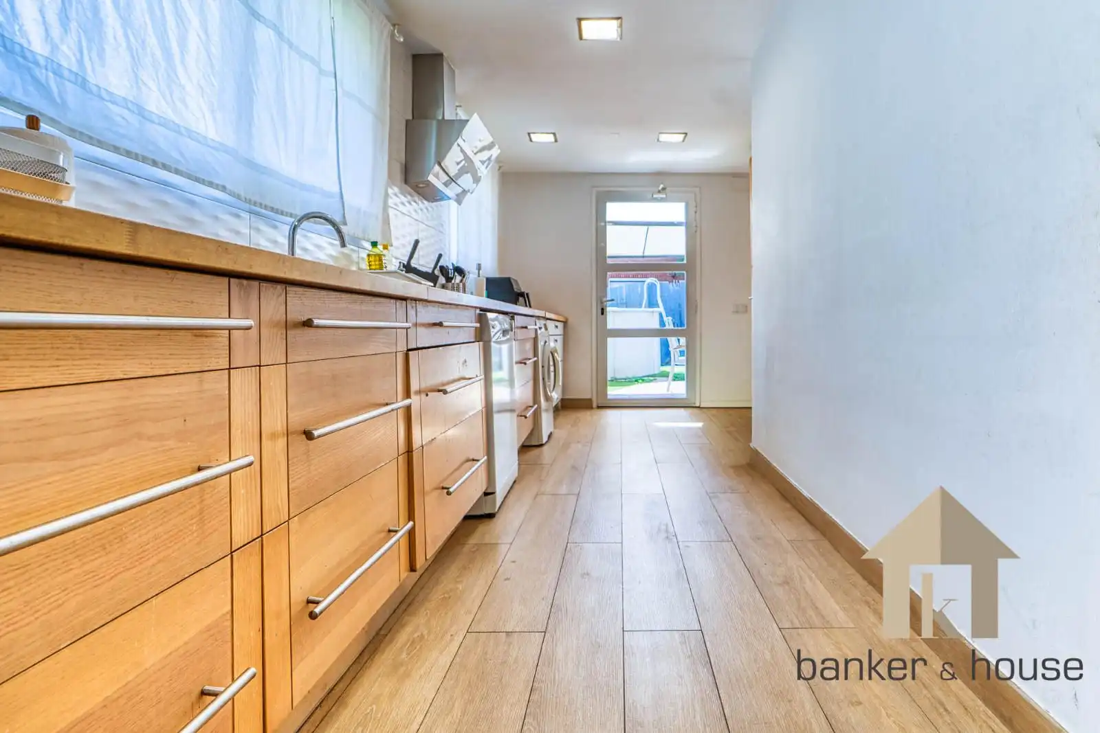Cocina de Casa adosada en venta en Cerdanyola del Vallès con Aire acondicionado, Jardín privado y Terraza