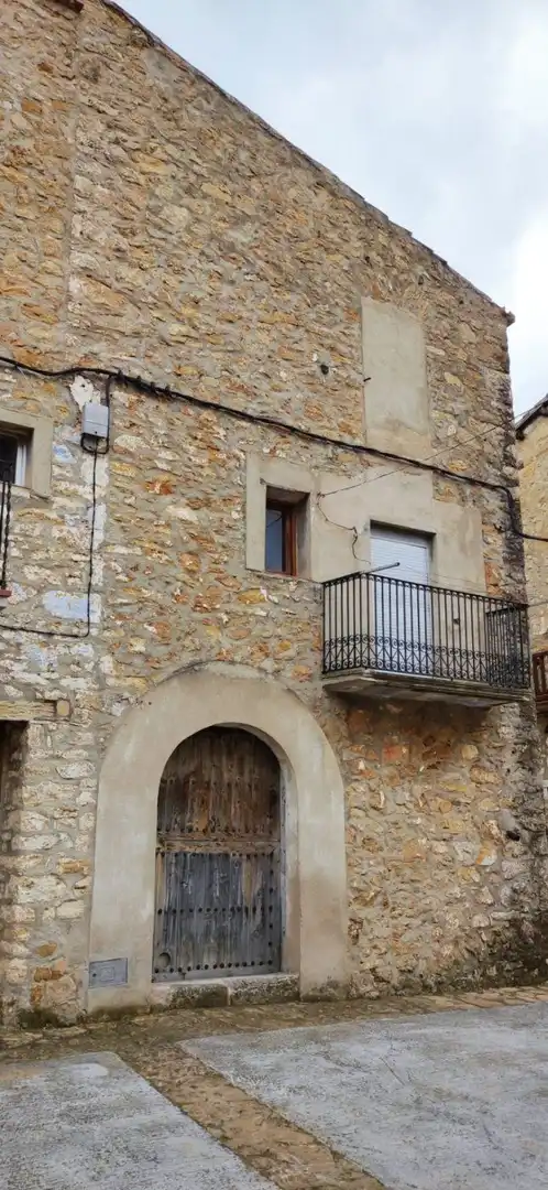Vista exterior de Finca rústica en venda en La Pobla de Benifassà