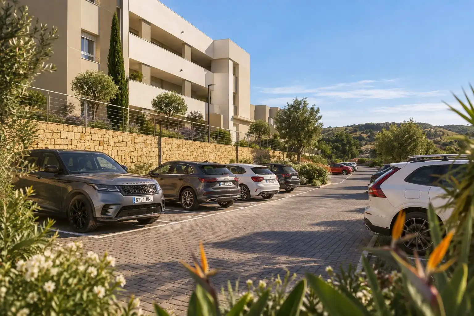 Parking de Apartamento en venta en Estepona con Aire acondicionado, Internet y Piscina comunitaria