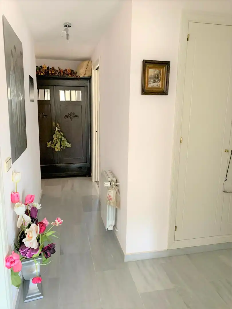 Dachboden zum Verkauf in Estepona mit Klimaanlage, Heizung und Terrasse