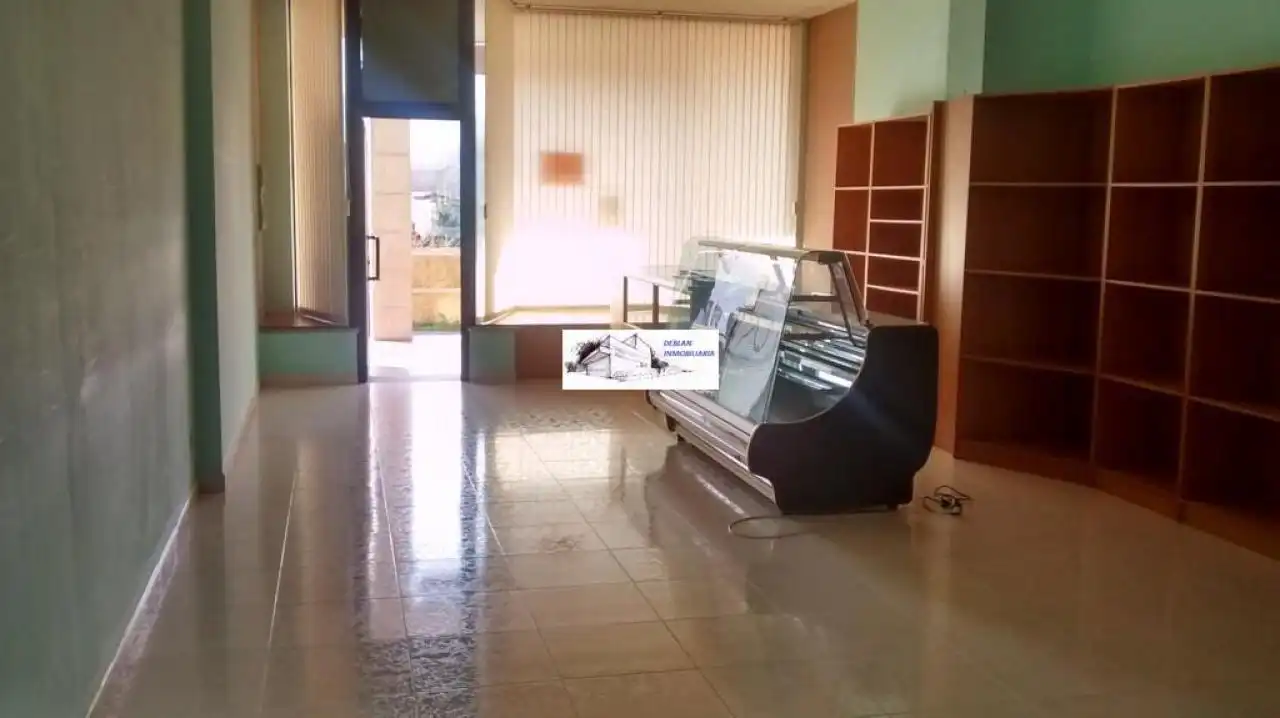 Geschaftsraum zur Miete in Tomiño