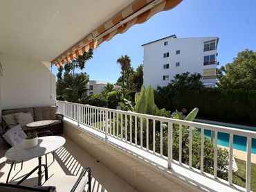 Apartament amb piscina en venda a Milla de Oro