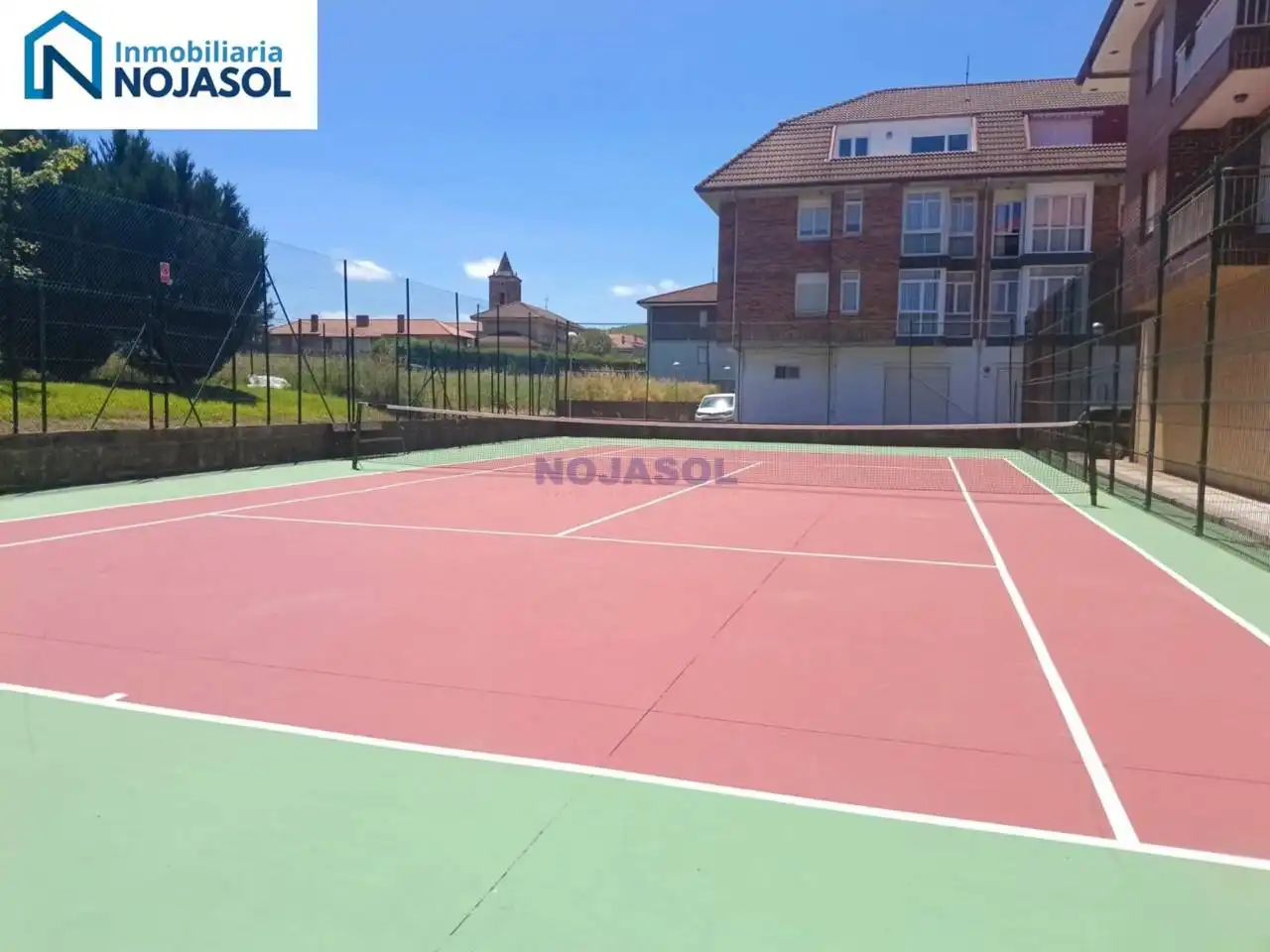 Parking de Apartamento en venta en Bareyo con Calefacción, Terraza y Trastero