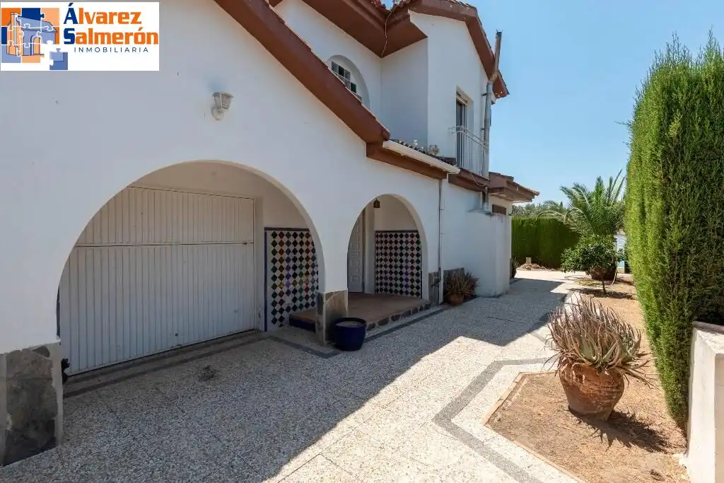 Exterior view of Houses for sale in Albolote  with Air Conditioner, Private garden and Terrace