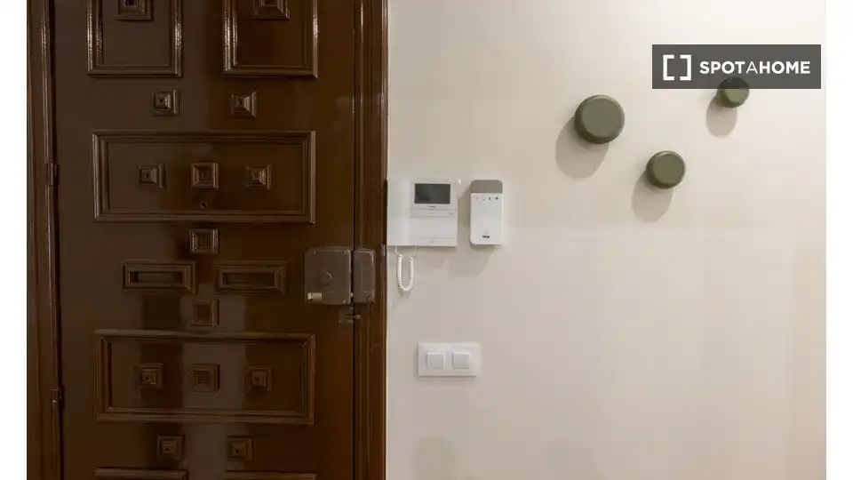 Piso con terraza en alquiler en Eixample, imagen 19