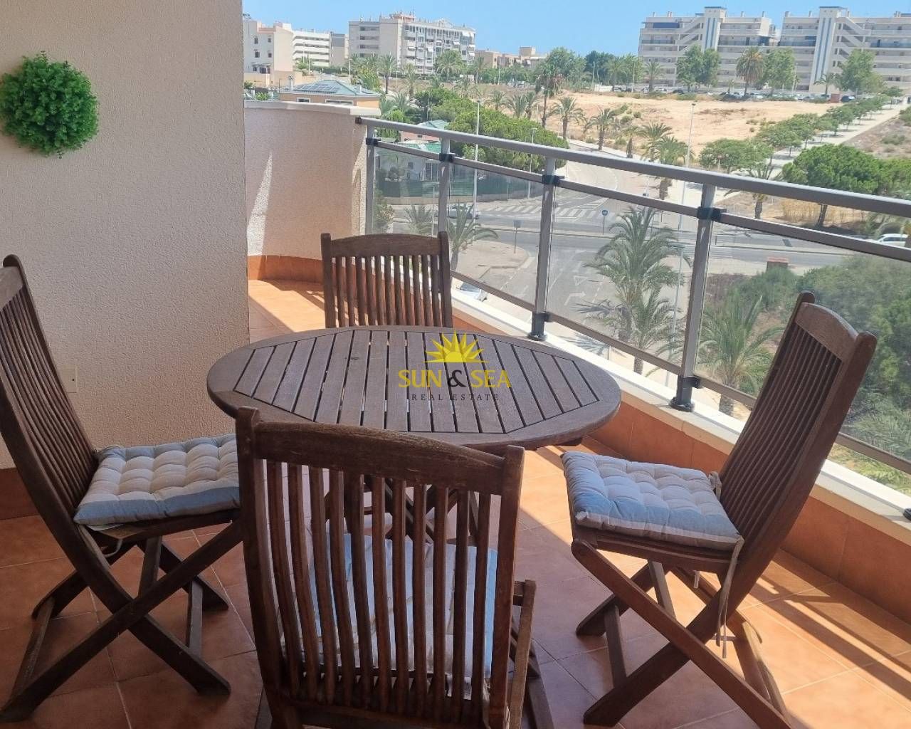 Terrassa de Apartament de lloguer en Elche / Elx amb Aire condicionat, Calefacció i Piscina