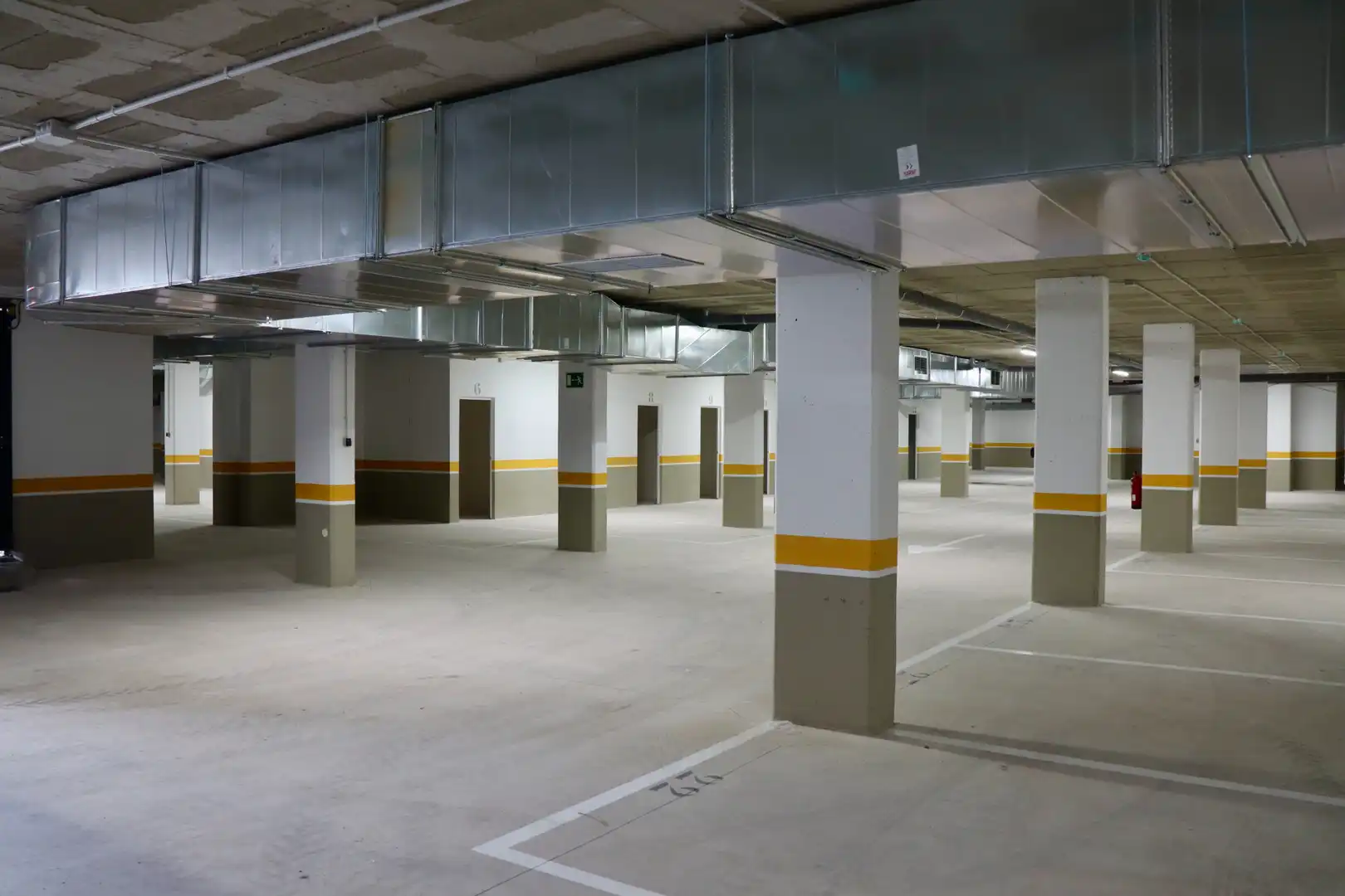 Parkplatz von Garage zur Miete in Elche / Elx