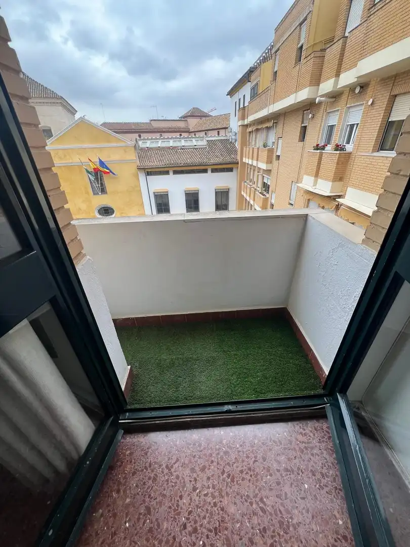 Balcony of Apartments for rent in  Sevilla Capital  with Air Conditioner, Terrace and Storage room