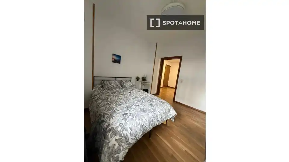 Bedroom of Flat for rent in Madrid  with Air Conditioner, Heating and Furnished