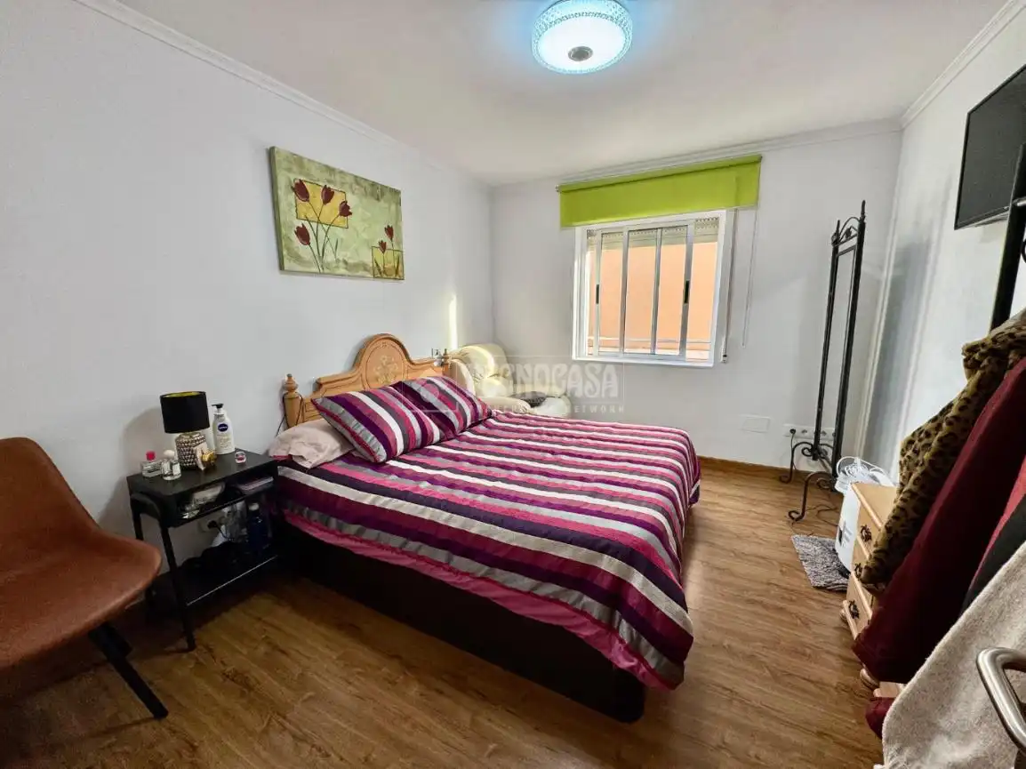 Habitación de Piso en venta en El Astillero   con Calefacción, Parquet y Terraza