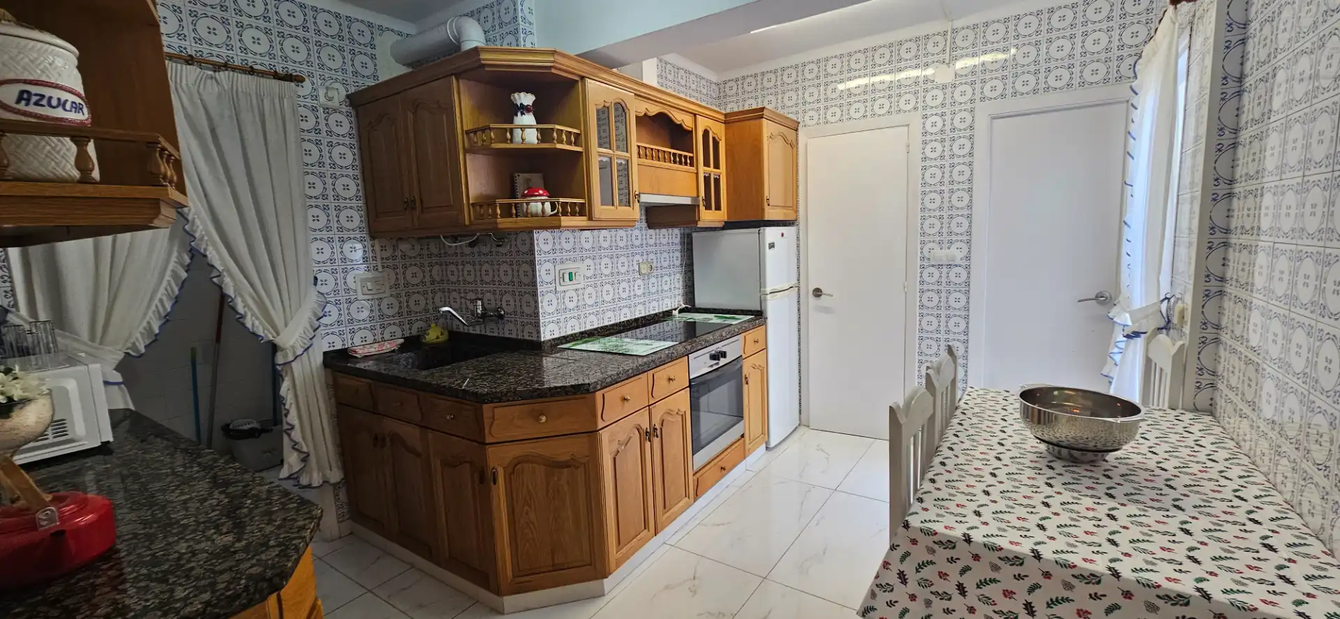 Kitchen of Flat for rent in Ferrol  with Furnished