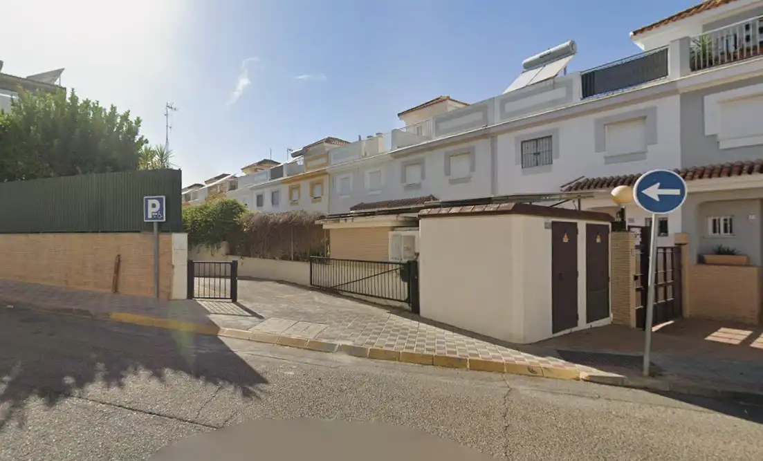 Außenansicht von Maisonette zum Verkauf in Utrera