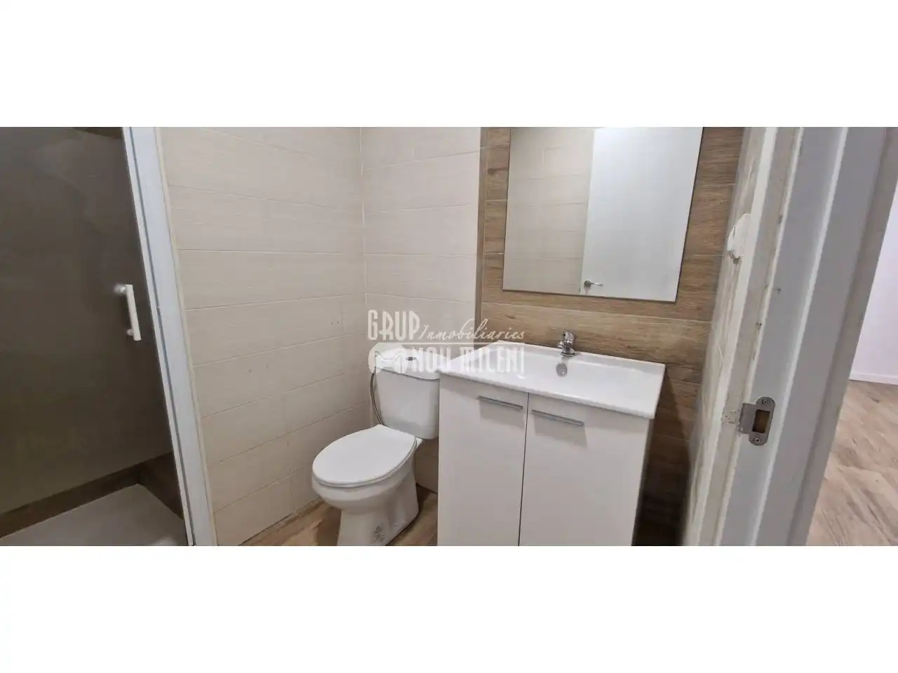 Bany de Loft de lloguer en Benetússer, Valencia