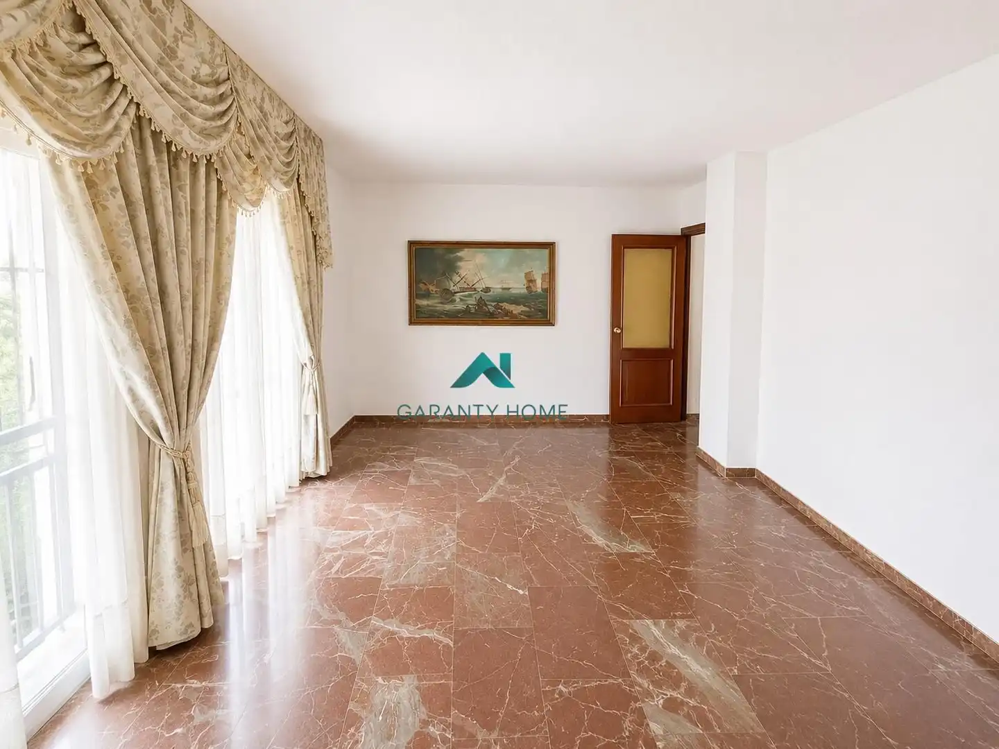 Living room of Flat for sale in Jaén  with Storage room, Furnished and Balcony