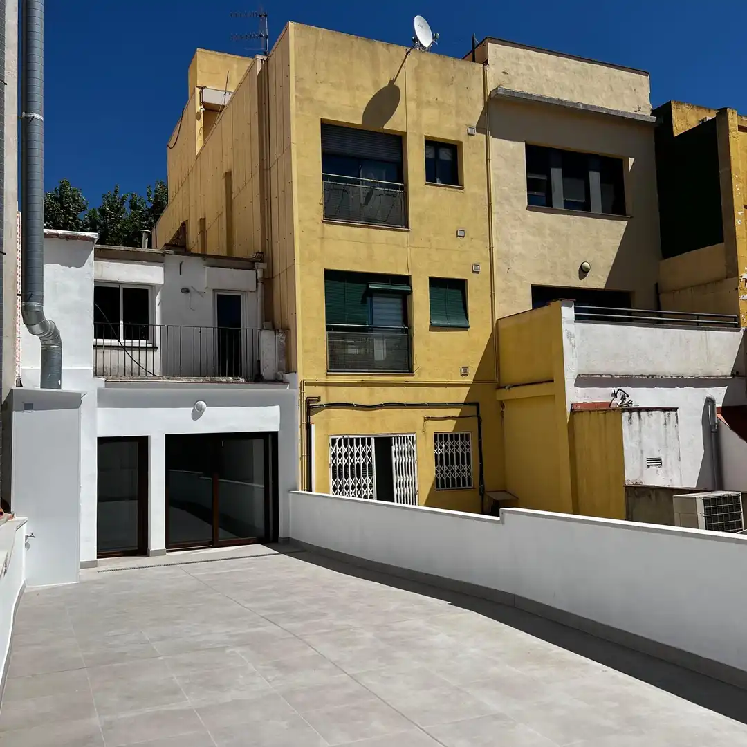 Vista exterior de Pis de lloguer en Vilanova i la Geltrú amb Aire condicionat, Calefacció i Parquet