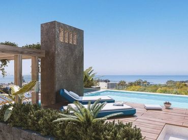 Casa con piscina en venta en Río Real - Los Monteros
