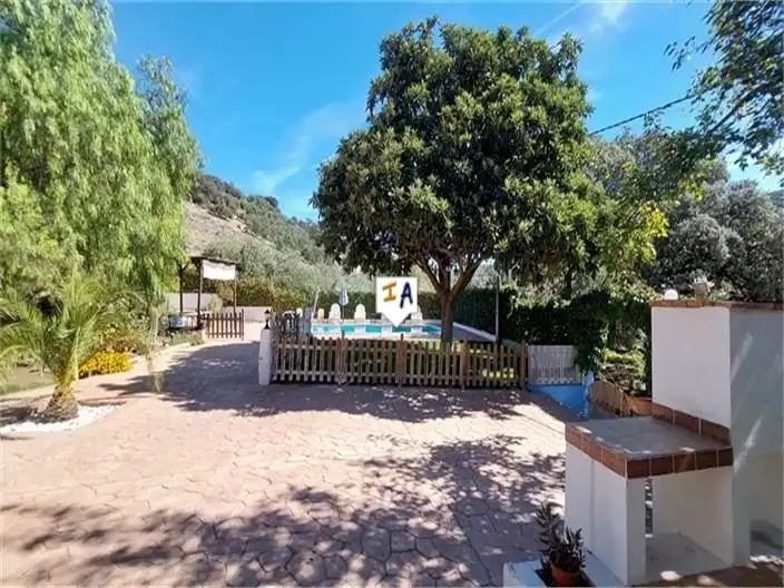 Casa rústica amb piscina en venda a Iznájar, imagen 3