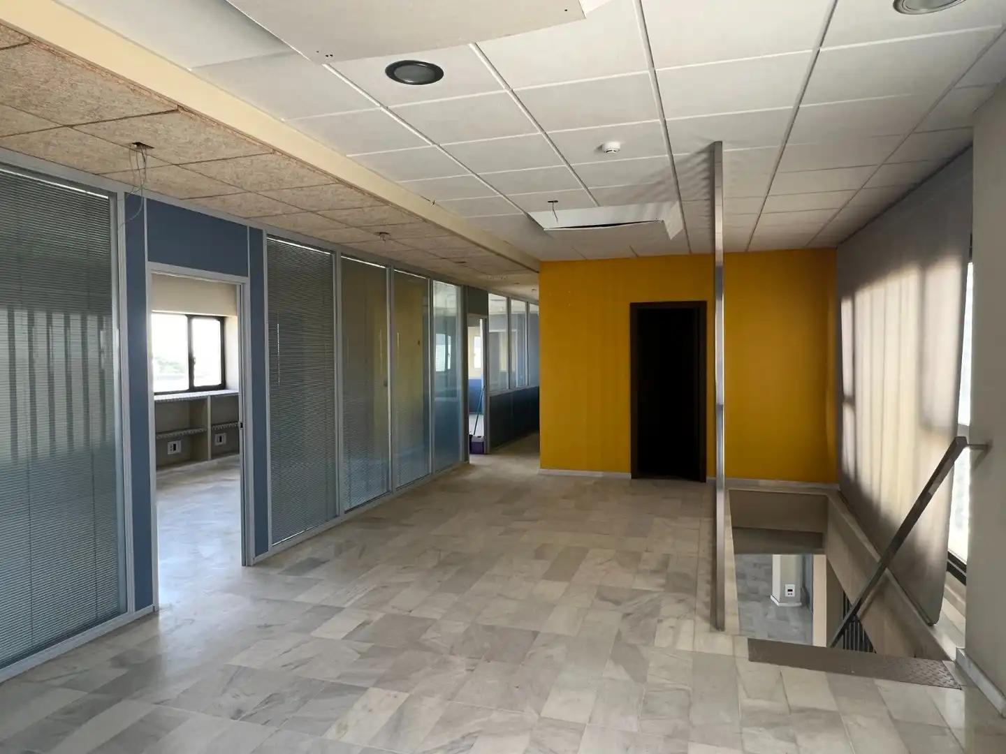 Gebäude zur Miete in Mairena del Aljarafe