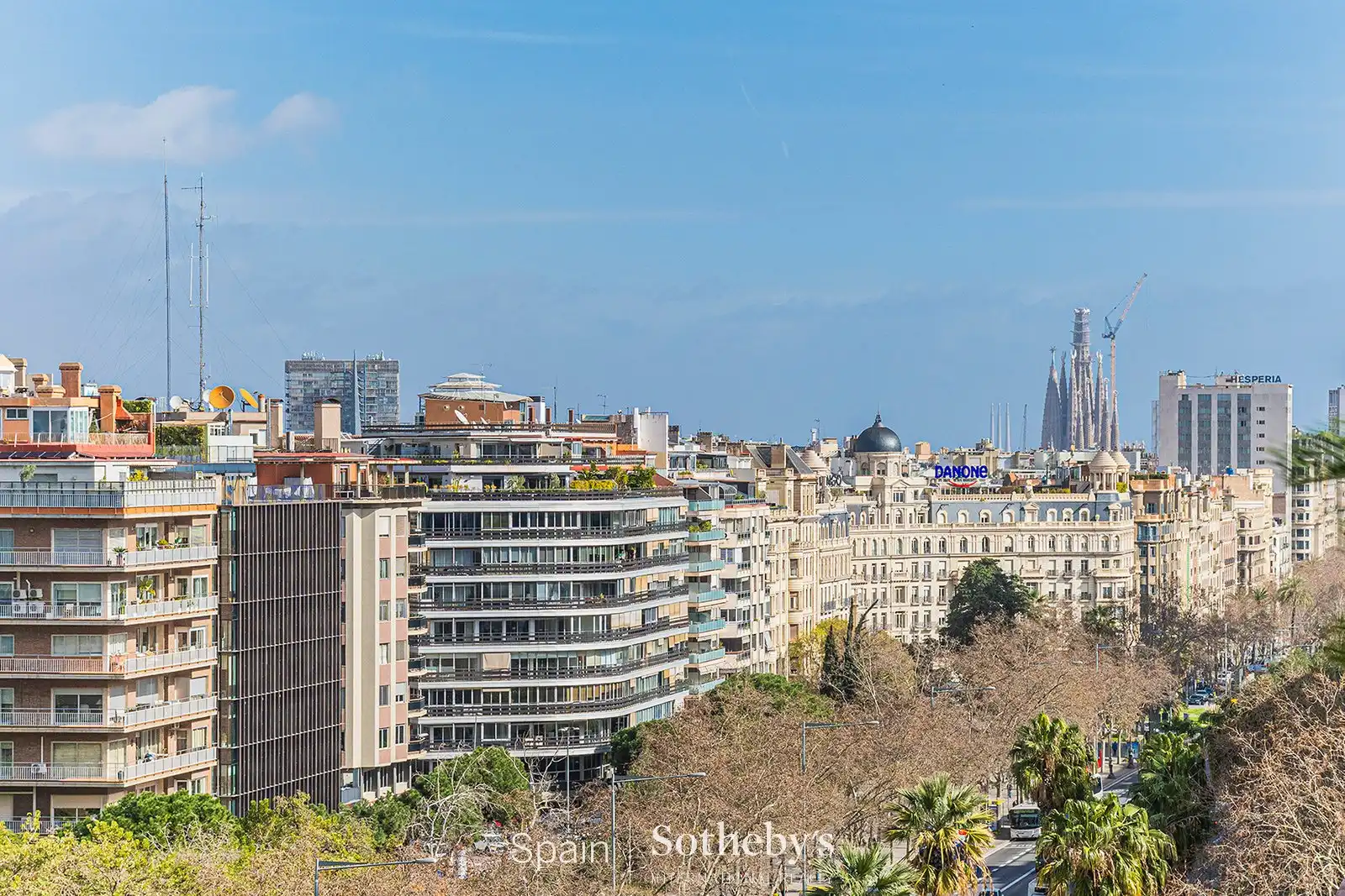Vista exterior de Àtic en venda en Barcelona amb Aire condicionat, Calefacció i Terrassa