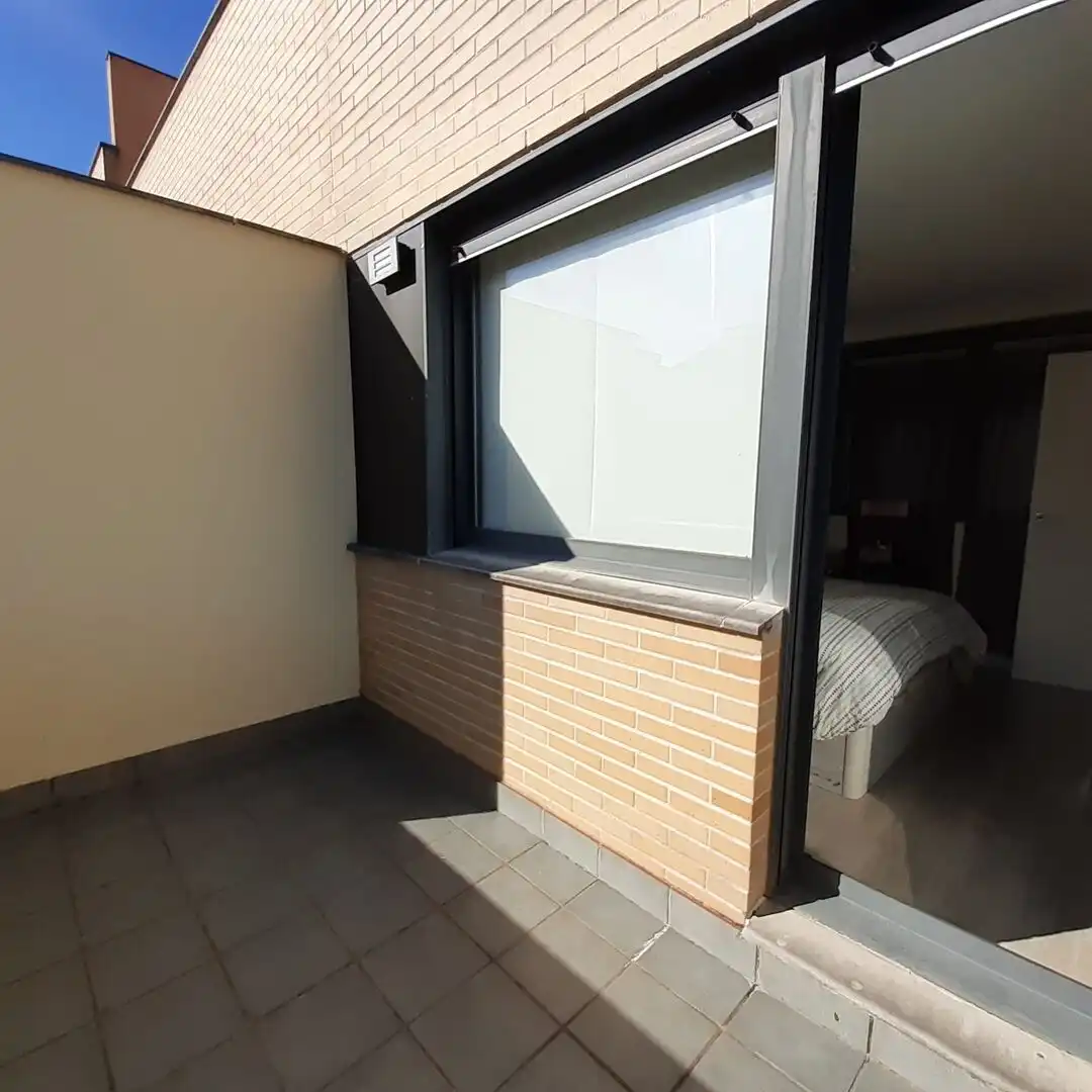 Terrasse von Einfamilien-Reihenhaus zum Verkauf in Esteribar mit Heizung, Privatgarten und Terrasse