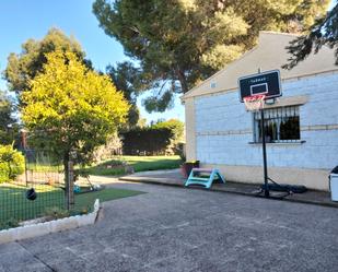 Exterior view of House or chalet for sale in Fuentes de Ebro  with Heating, Private garden and Terrace