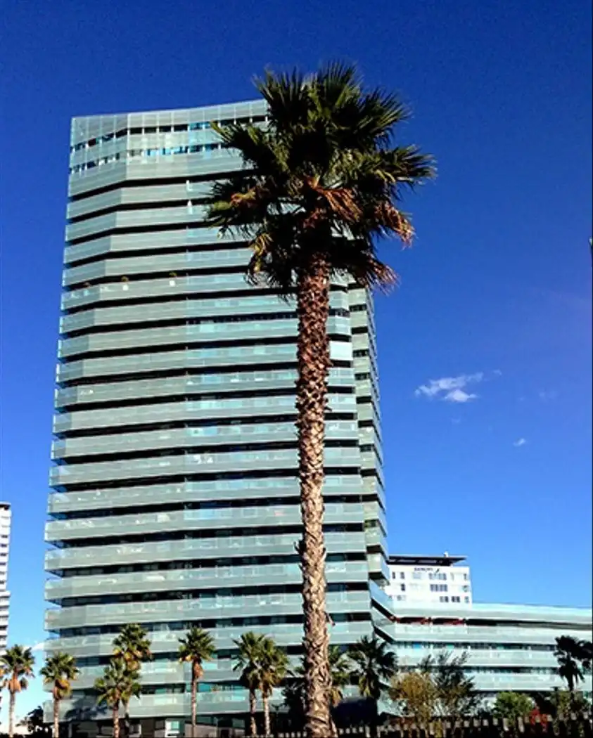 Vista exterior de Pis de lloguer amb opció a compra en  Barcelona Capital amb Aire condicionat, Calefacció i Terrassa