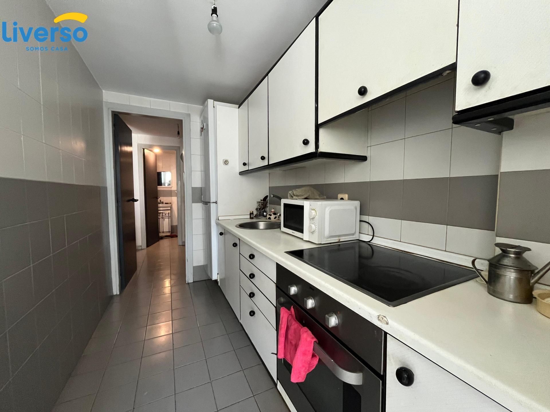 Kitchen of Flat for sale in Burgos Capital  with Heating, Terrace and Storage room