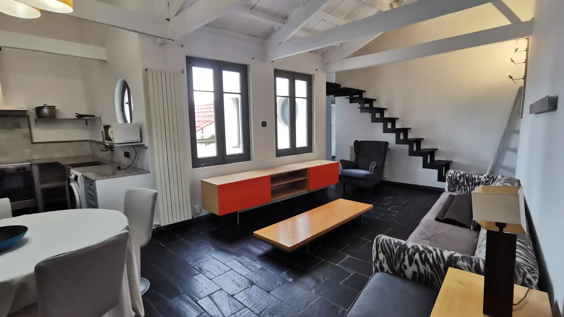 Sala de estar de Ático de alquiler en Salamanca Capital con Aire acondicionado, Calefacción y Parquet