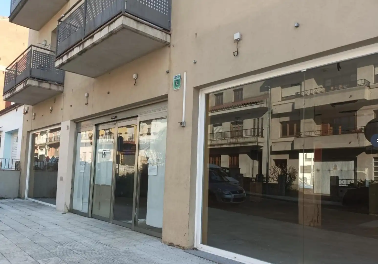 Local comercial en venta en Carrer Carrer Cadaqués, imagen 4