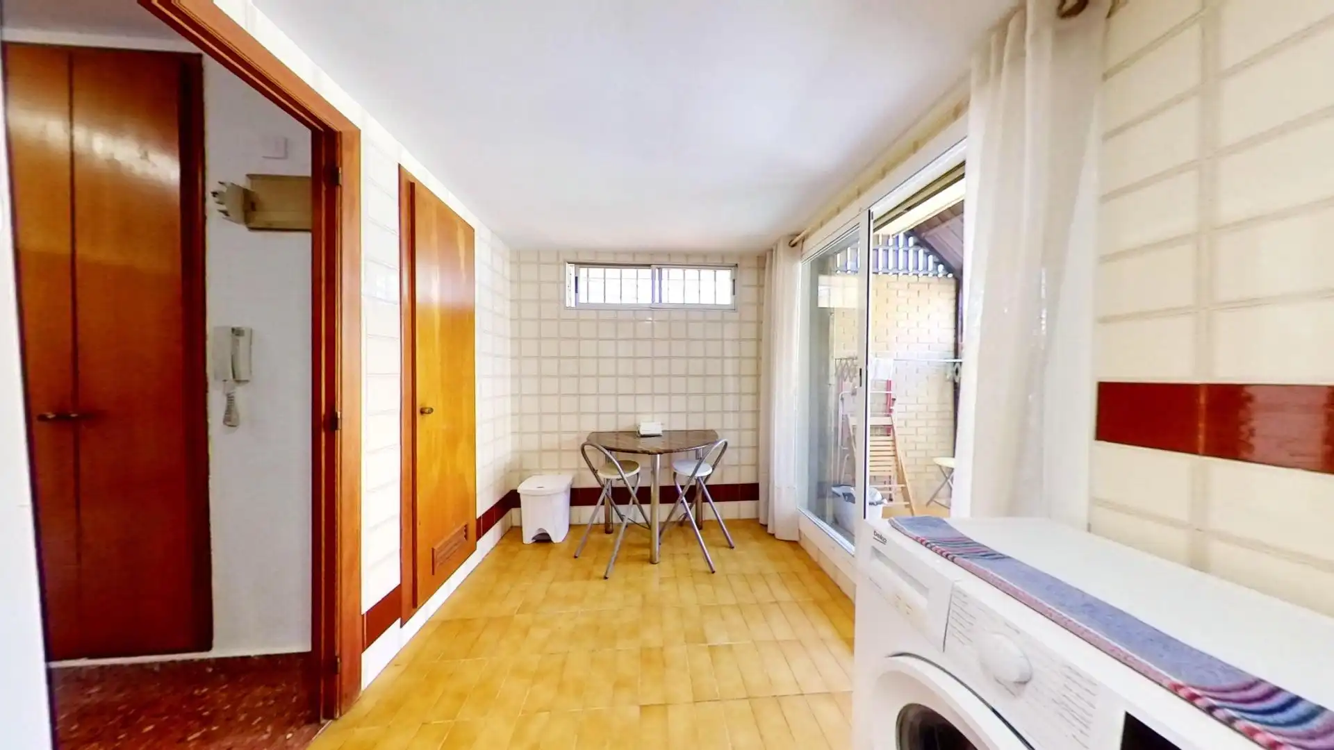 Außenansicht von Wohnung zur Miete in Valencia mit Terrasse, Möbliert und Balkon