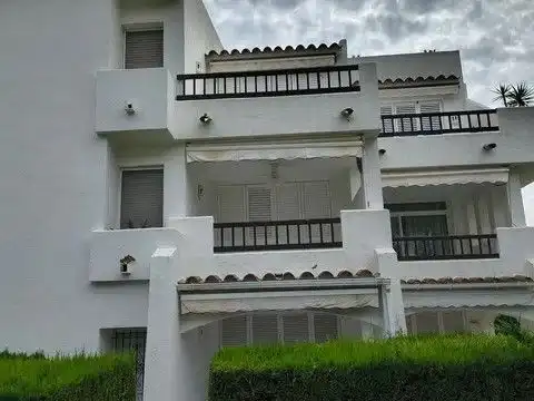 Außenansicht von Dachboden zum Verkauf in Pals mit Terrasse, Möbliert und Gemeinschaftspool