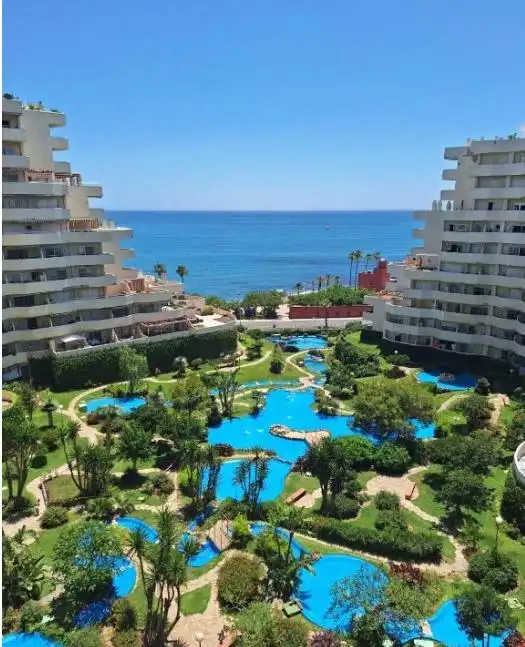 Vista exterior de Estudio en venta en Benalmádena con Aire acondicionado, Terraza y Amueblado