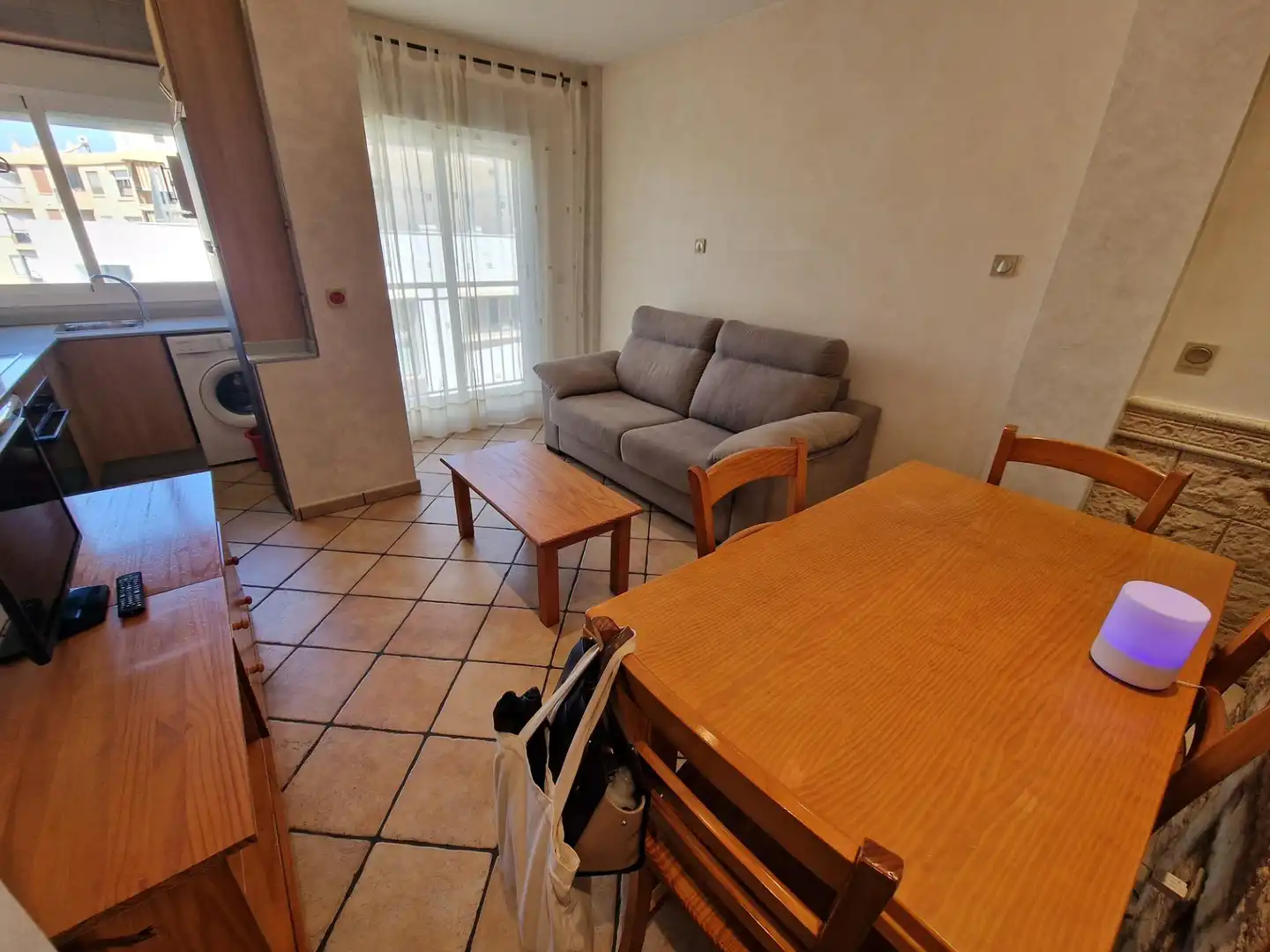 Sala de estar de Apartamento en venta en Águilas con Amueblado y Balcón