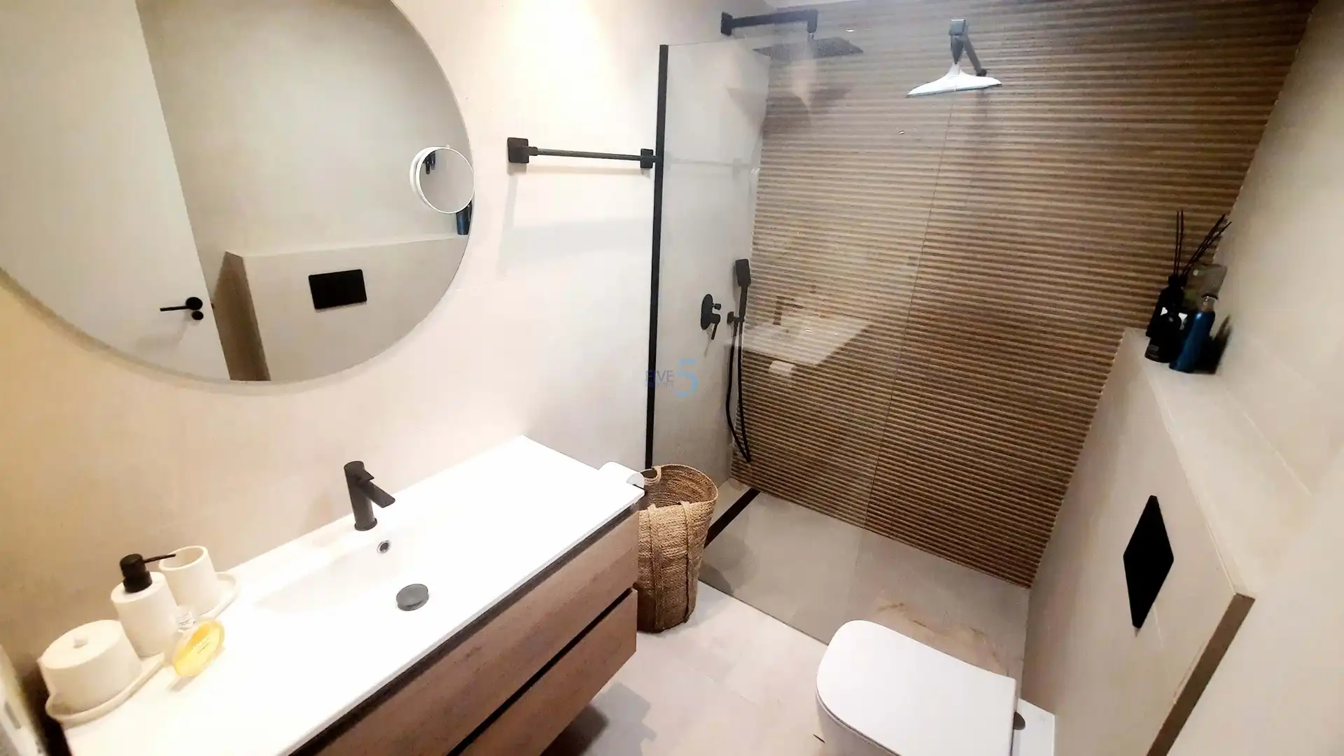 Baño de Piso en venta en Pilar de la Horadada con Aire acondicionado, Terraza y Piscina