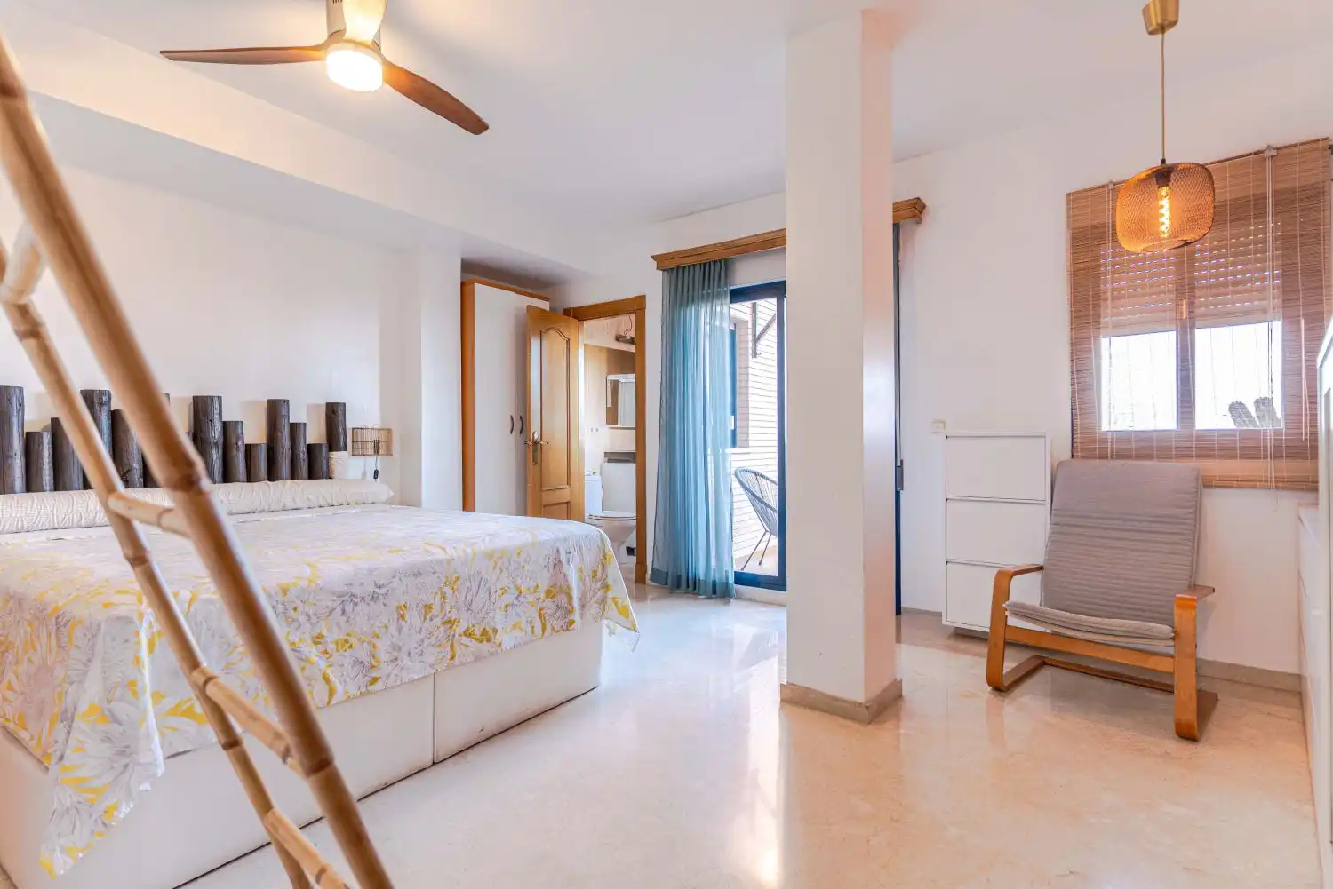 Habitación de Piso en venta en Motril con Terraza, Balcón y Piscina comunitaria