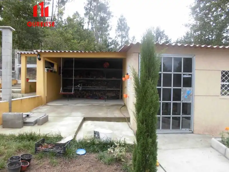 Casa rústica en venda a Bande