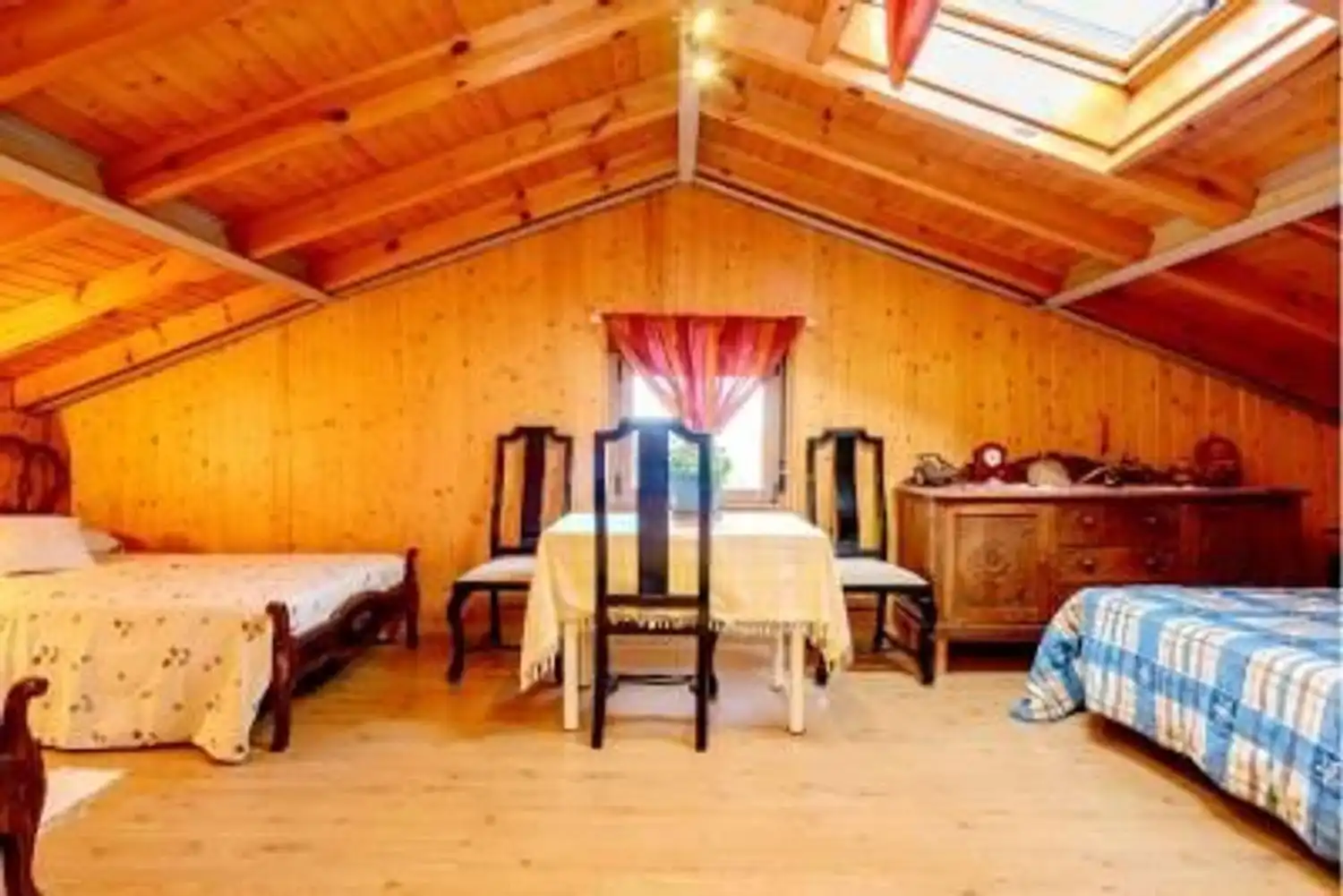 Bedroom of Houses for sale in Bimenes  with Heating, Private garden and Parquet flooring