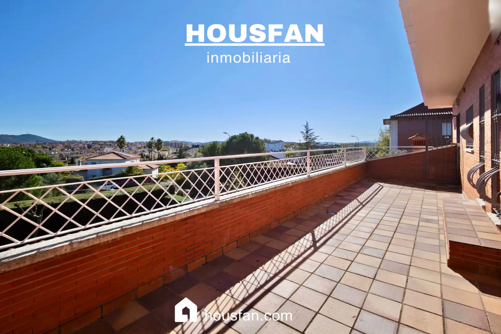 Exterior view of Houses for sale in Cáceres  with Air Conditioner, Heating and Private garden