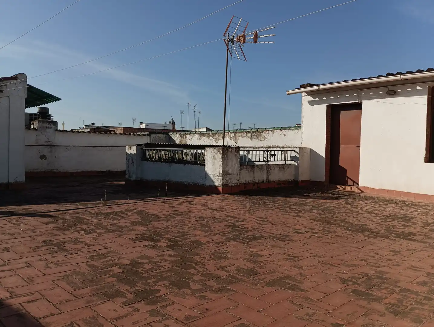 Adossat amb terrassa en venda a Calle Rejas de Don Gome, imagen 2
