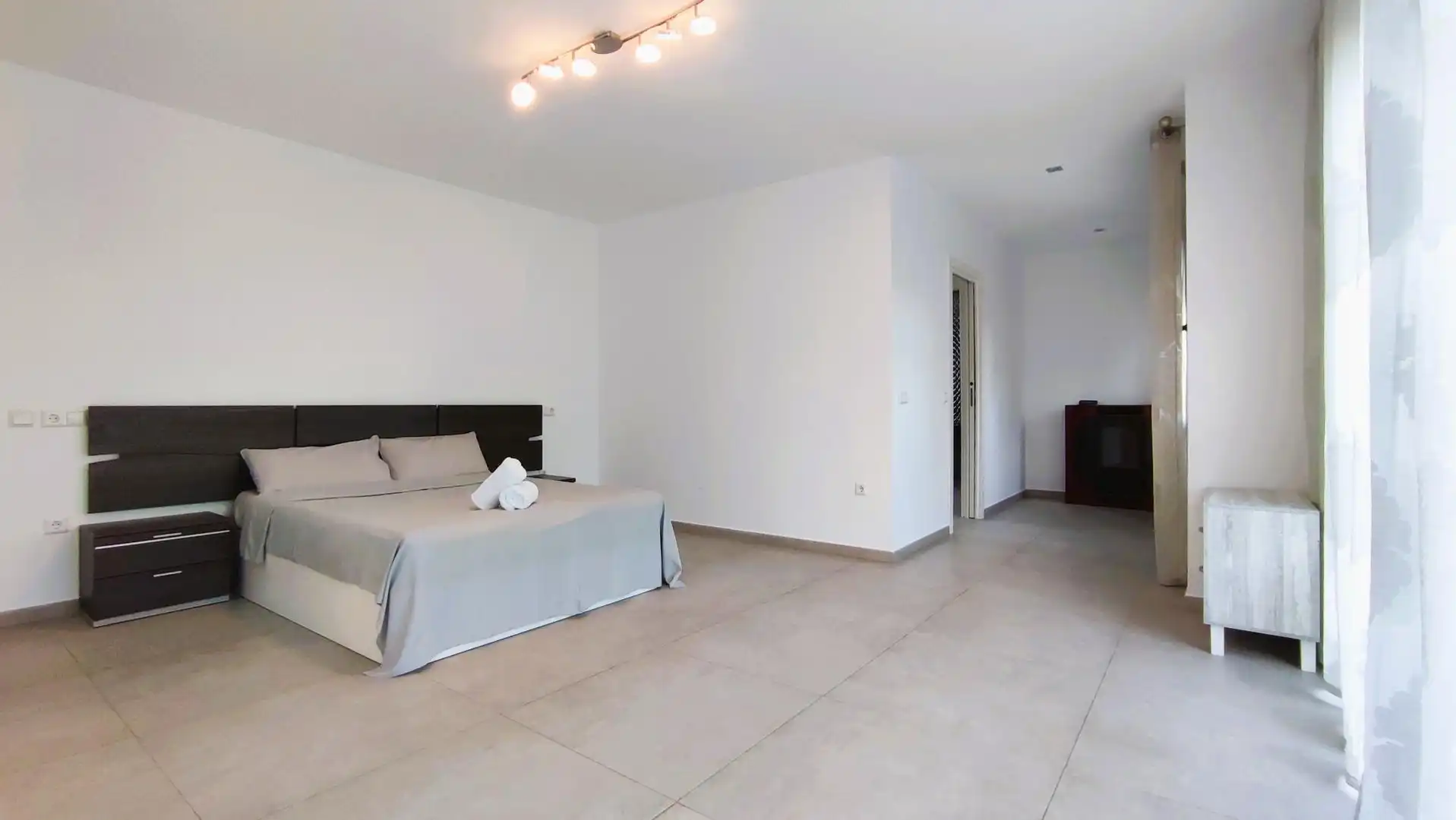 Dormitori de Casa o xalet en venda en Calpe / Calp amb Aire condicionat, Jardí privat i Terrassa