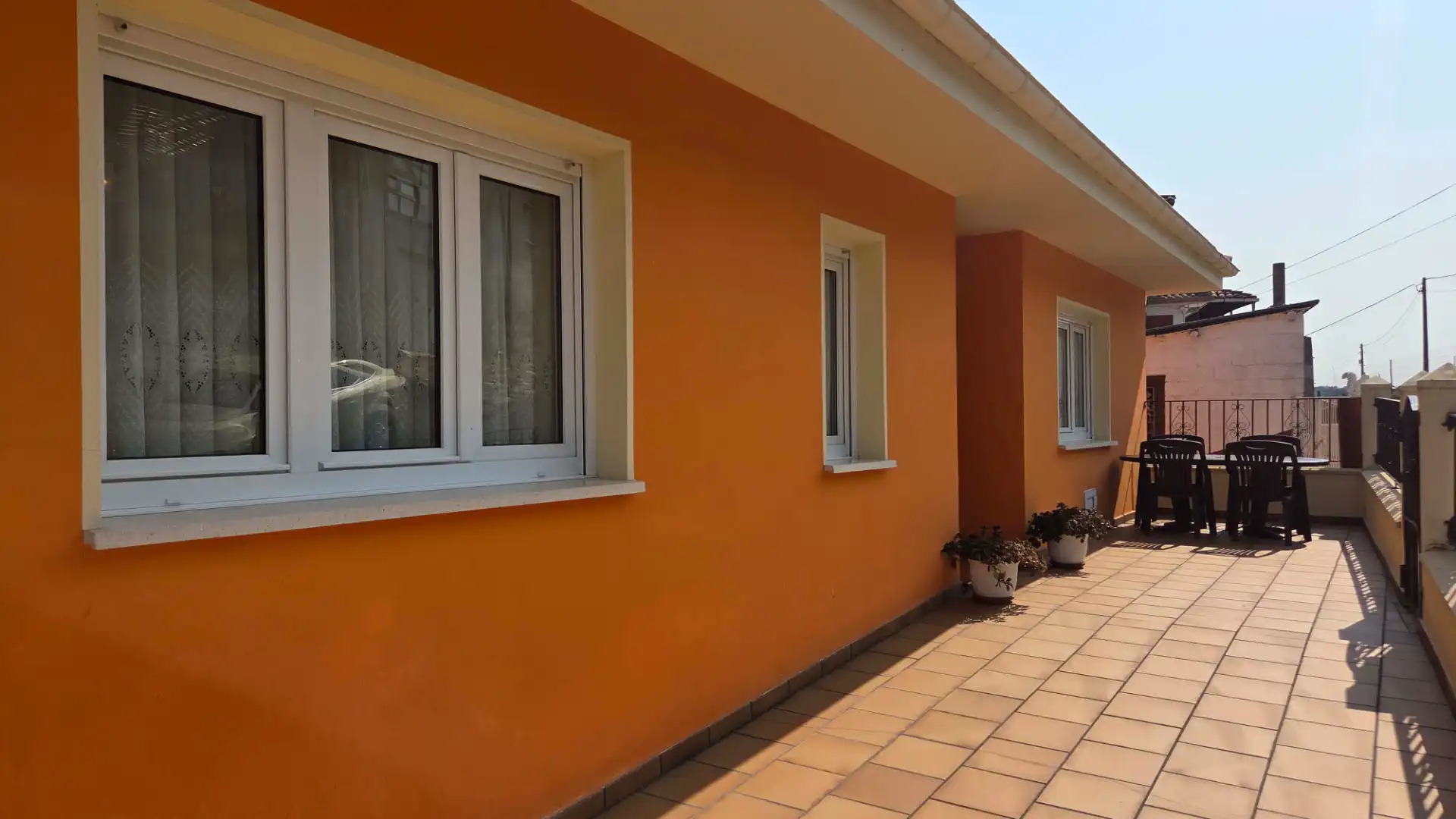 Vista exterior de Casa o xalet en venda en Pravia amb Calefacció, Jardí privat i Terrassa