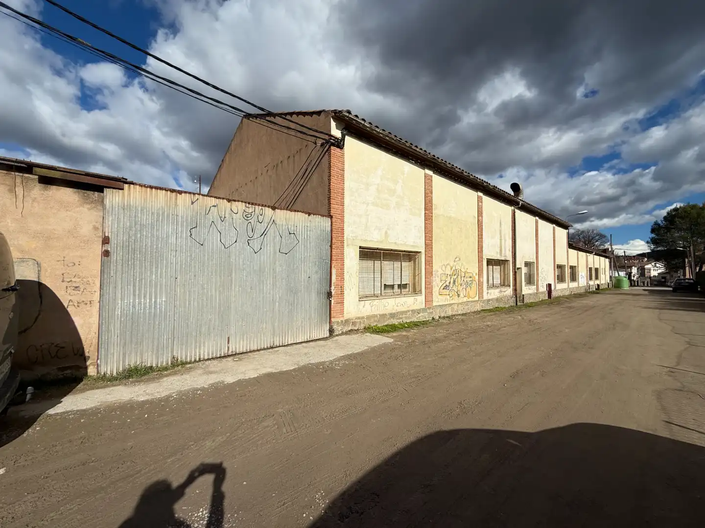 Exterior view of Industrial buildings for sale in Roda de Ter