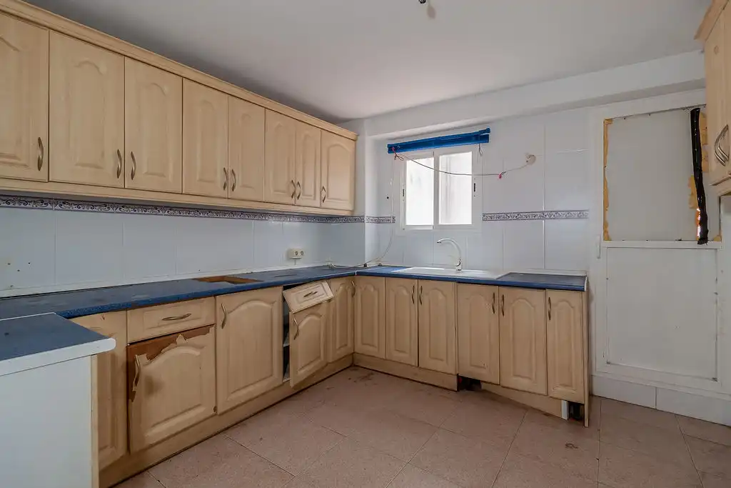 Cocina de Casa adosada en venta en Alameda