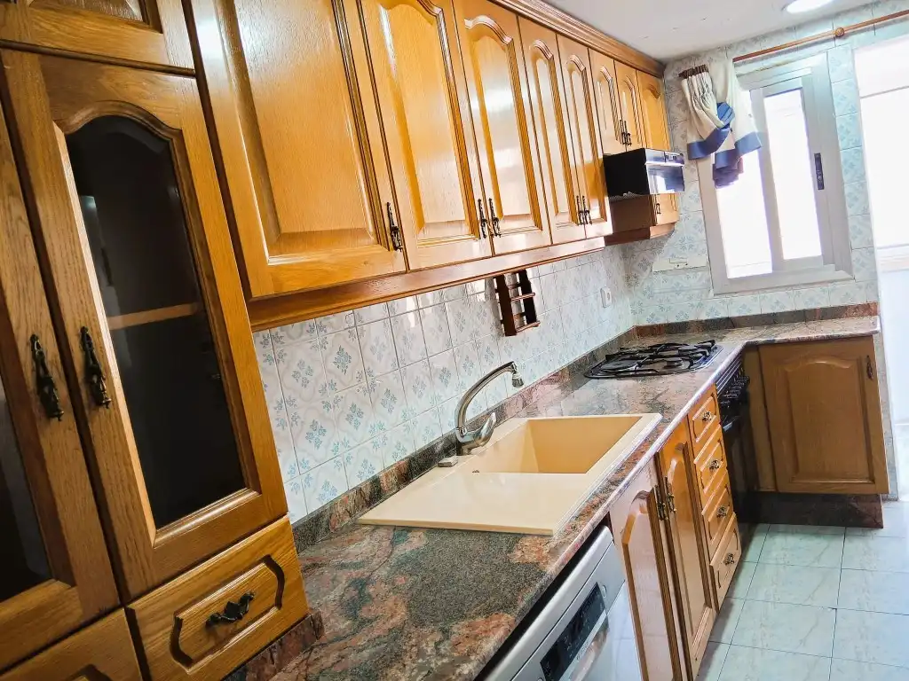 Cocina de Piso en venta en Valencia con Aire acondicionado, Amueblado y Horno