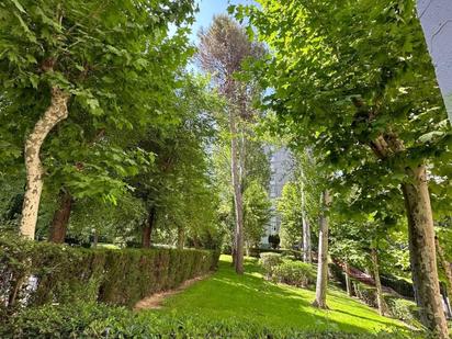 Jardí de Local en venda en  Madrid Capital amb Aire condicionat