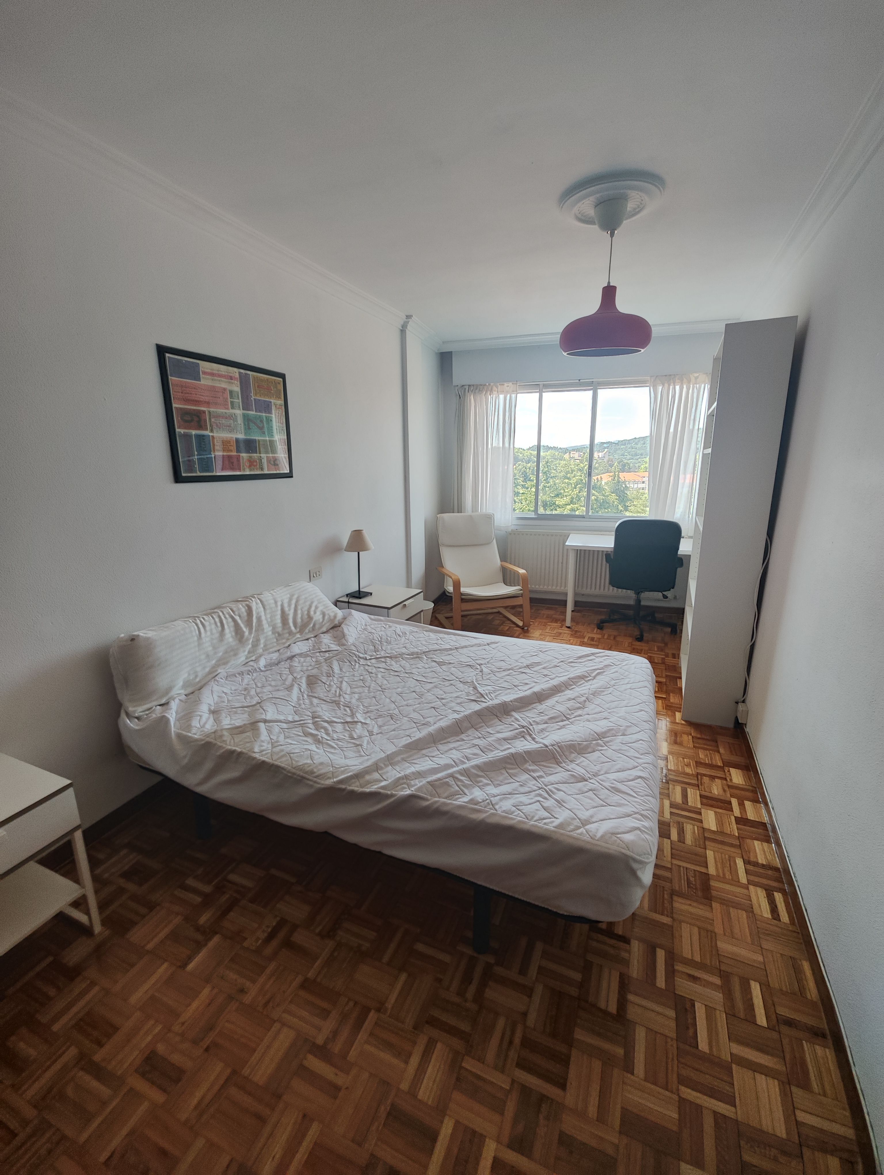 Flat to rent in Avenida de Rosalía de Castro, Ensanche - Sar
