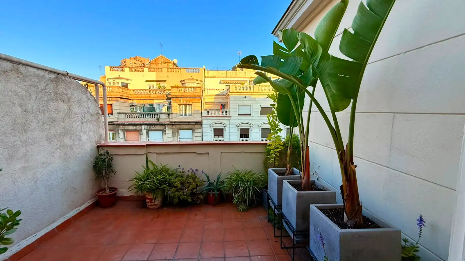 Terraza de Piso en venta en Barcelona con Calefacción, Terraza y Trastero